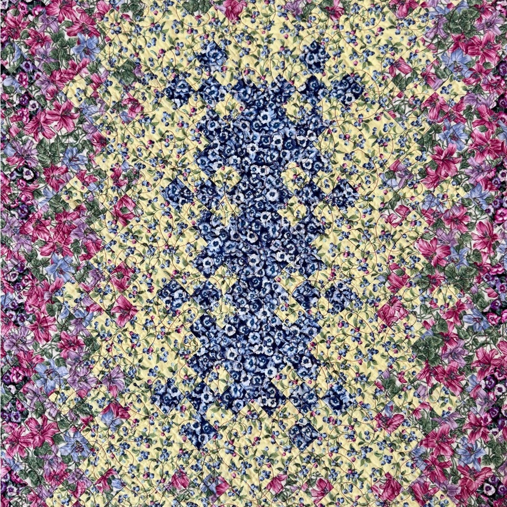 Multicolor Patchwork Quilt - Picture 9 of 12